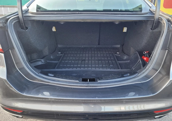 Ford Fusion cena 53000 przebieg: 132100, rok produkcji 2017 z Bełchatów małe 631